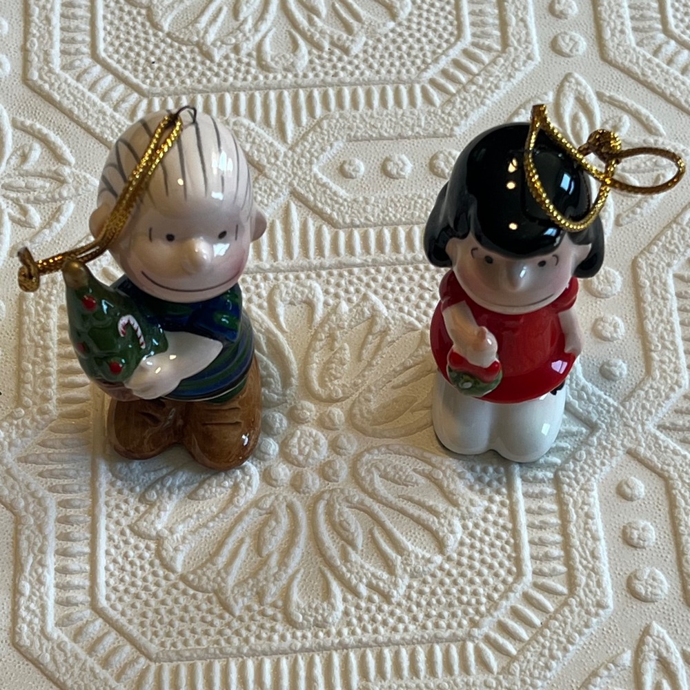 Vintage Peanuts Linus and Lucy Ceramic Christmas Ornaments 1970s Made in Japan - Picture 6 of 6